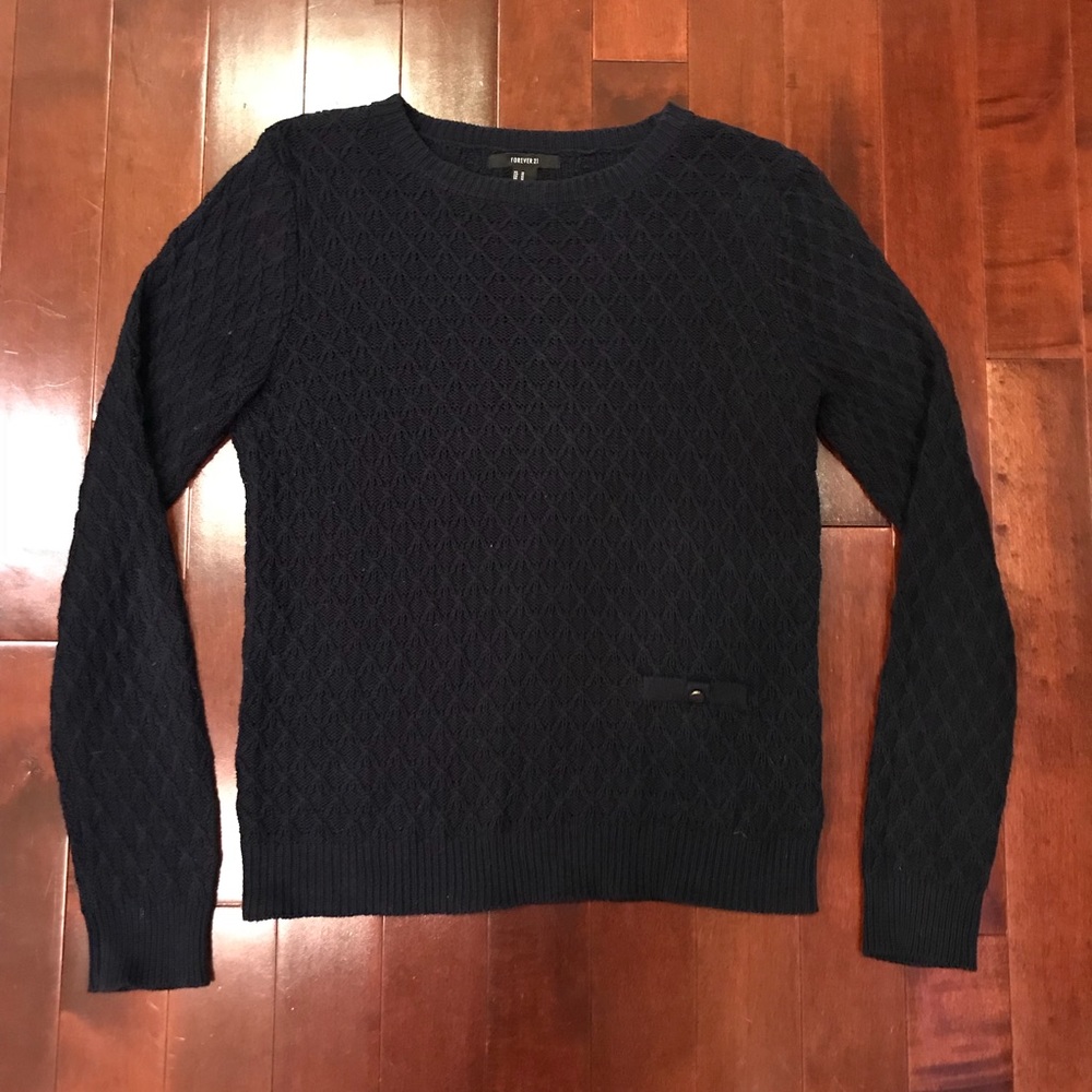Forever 21 Cable Knit Pocket Sweater Size Medium